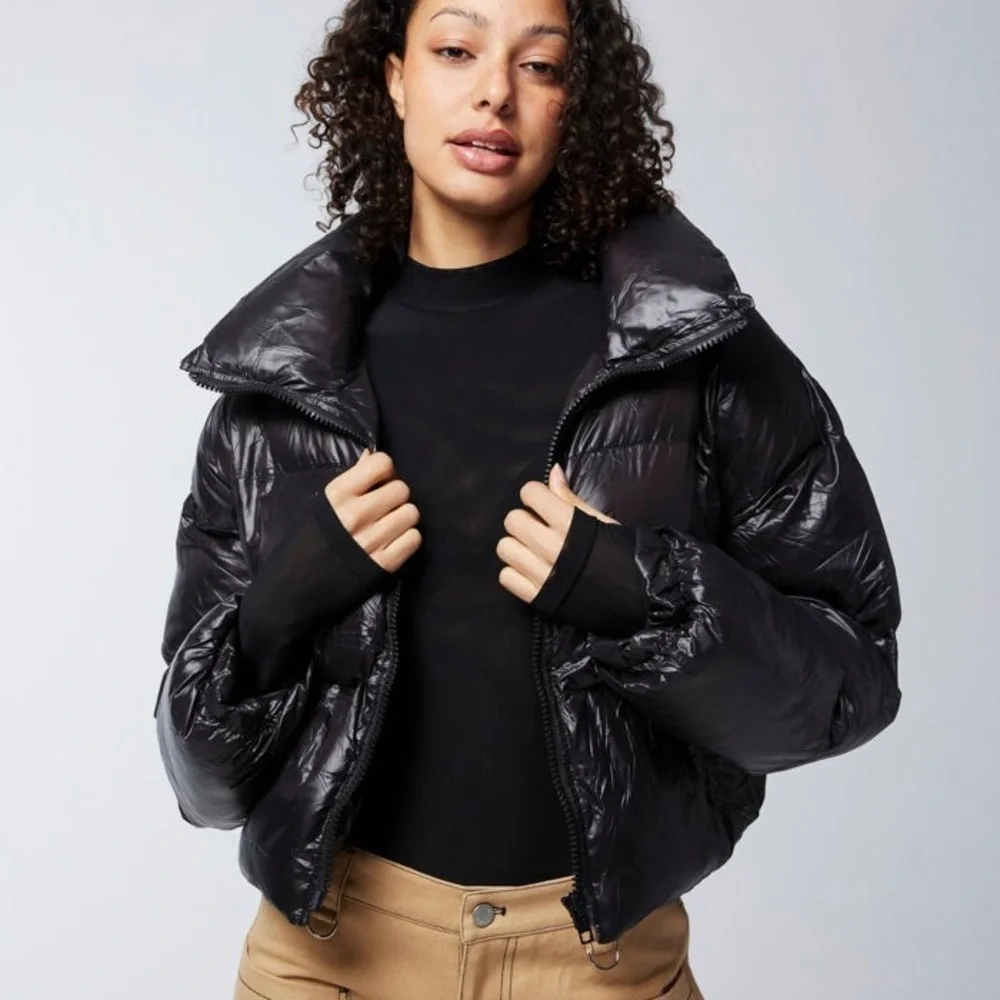 By Dyln Morris Puffer Jacket Cropped Slouchy Baggy Relaxed Fit in Black Medium - Picture 10 of 12